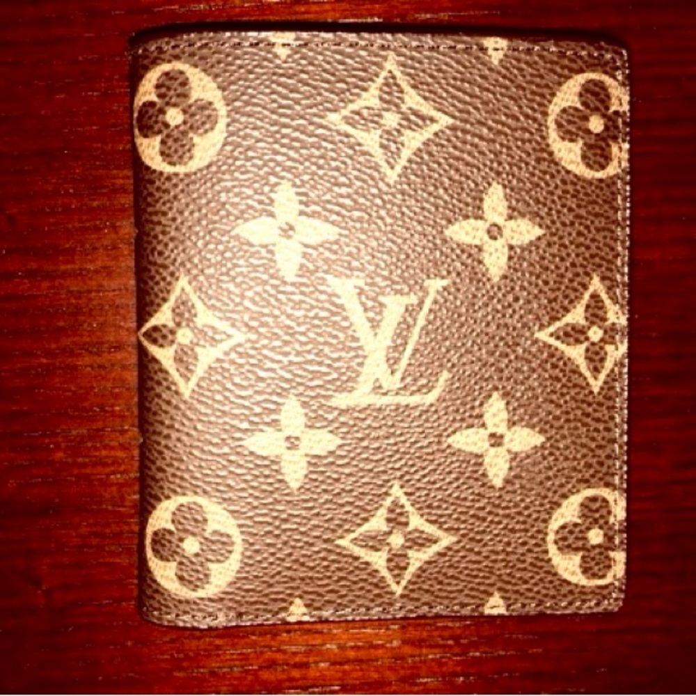 New Louis Vuitton Brown Monogram Wallet